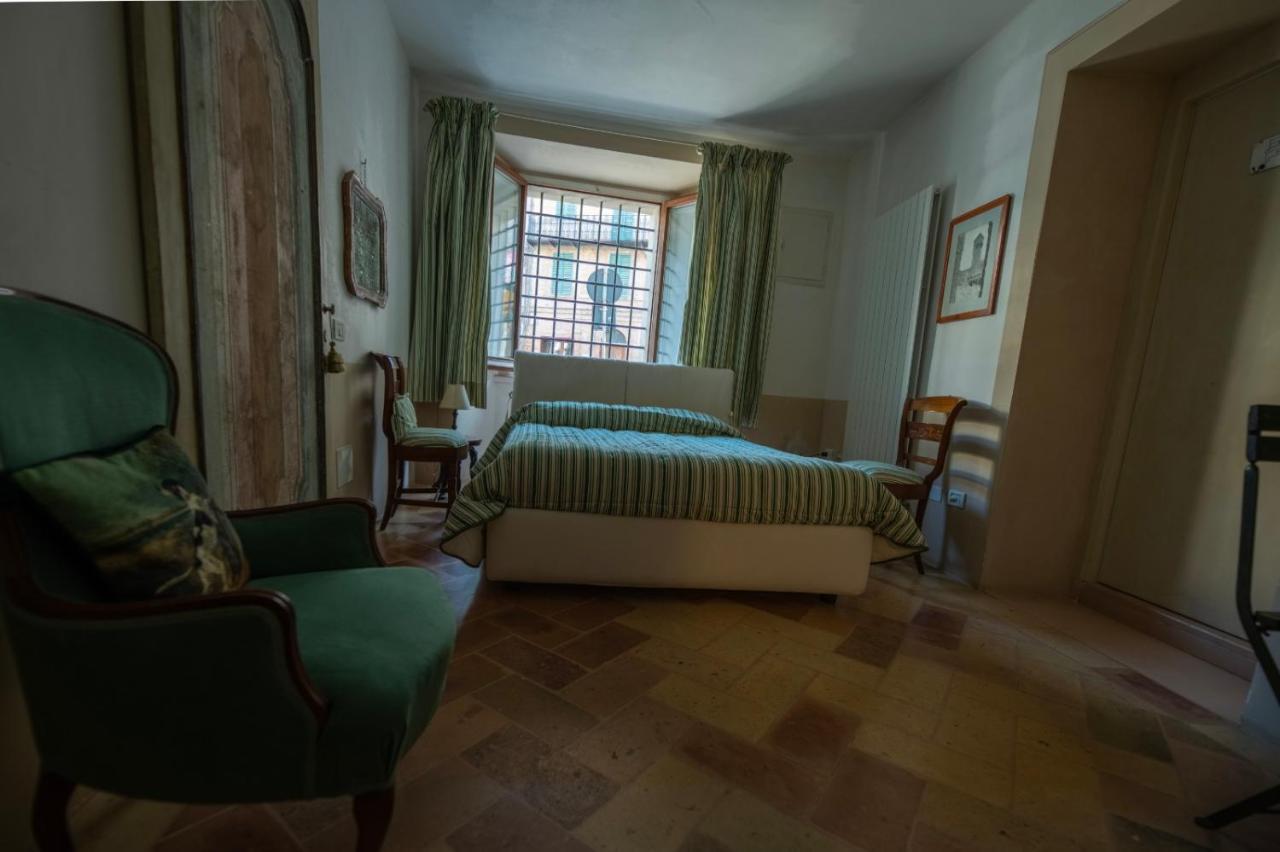 Bed and Breakfast Palazzo Santinelli SantʼAngelo in Vado Exterior foto