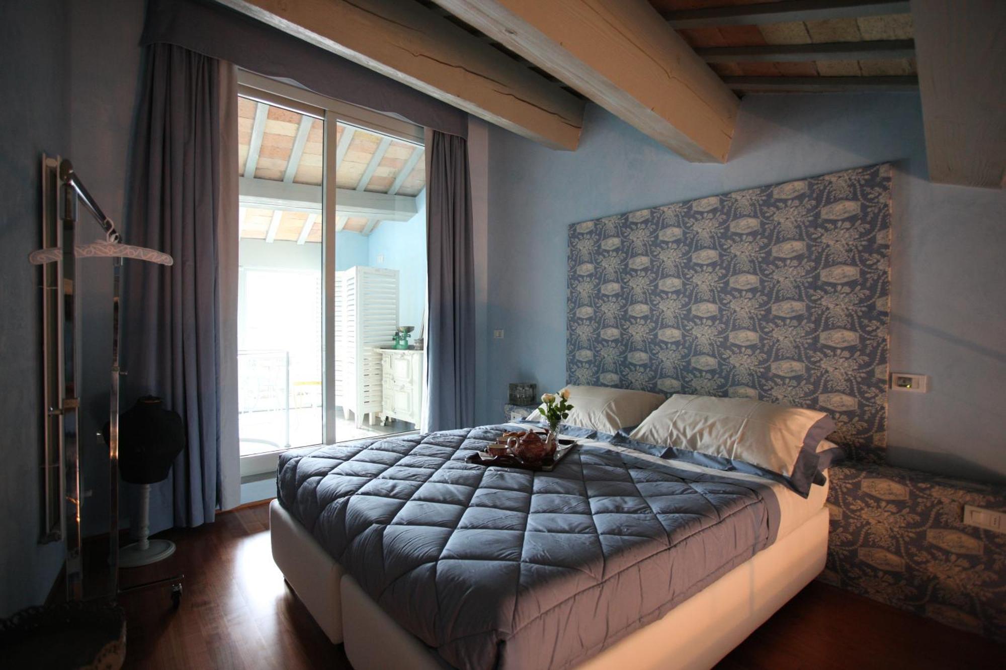 Bed and Breakfast Palazzo Santinelli SantʼAngelo in Vado Habitación foto